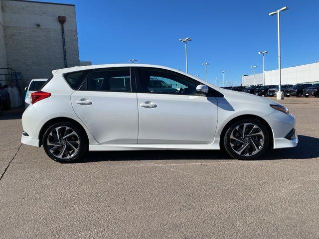 2018 toyota corolla im base