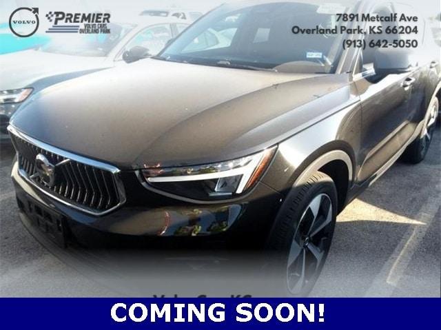 2024 volvo xc40 b5 plus bright theme