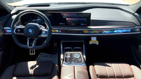 2024 BMW i7