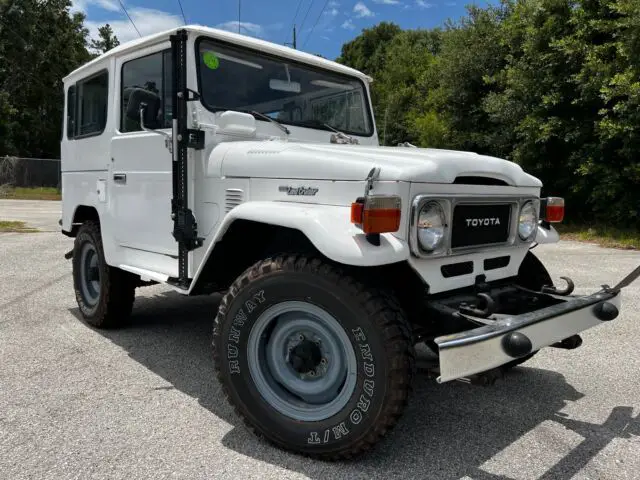 1980 toyota land cruiser white 4wd manual fj40