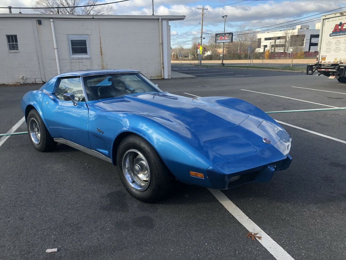 1976 chevrolet corvette coupe blue rwd automatic l48