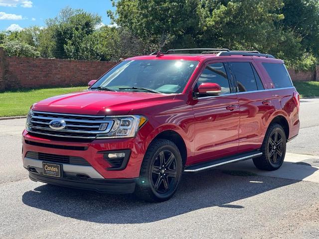 2021 ford expedition xlt