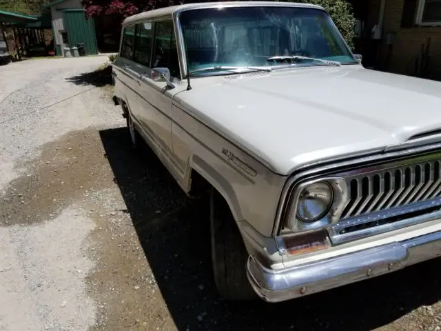 1968 kaiser jeep wagoneer...restomod...chevy corvette lt1 350 engine with 330hp!