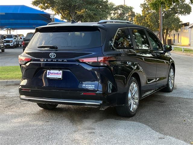 2024 toyota sienna platinum 7 passenger