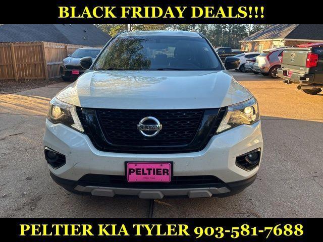 2020 nissan pathfinder sv