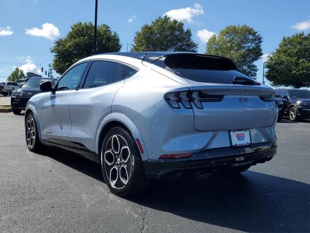 2022 ford mustang mach-e gt