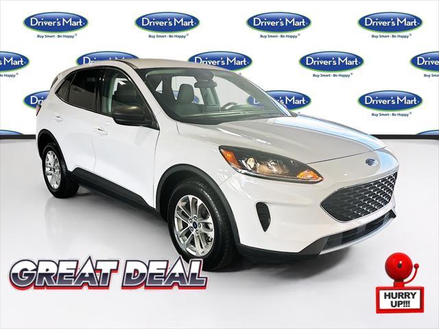 2022 ford escape se