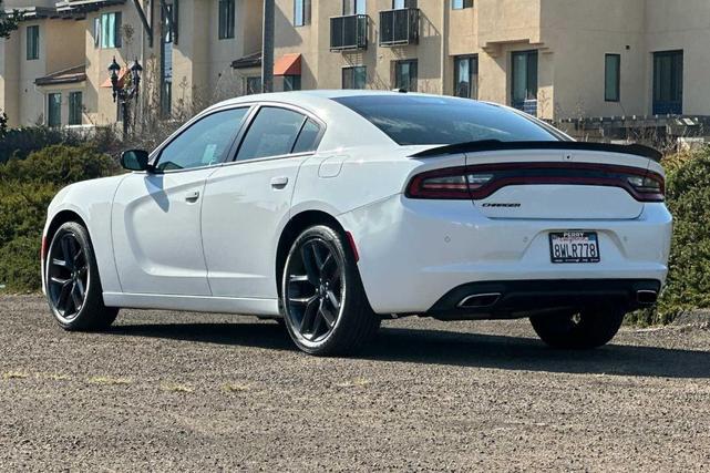 2021 dodge charger sxt