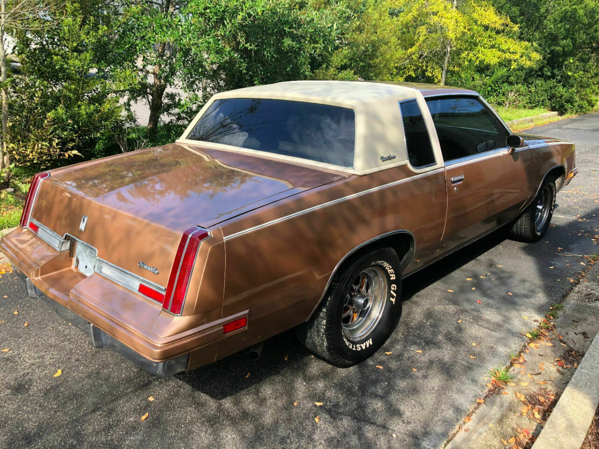 1982 oldsmobile cutlass supreme base 2dr coupe