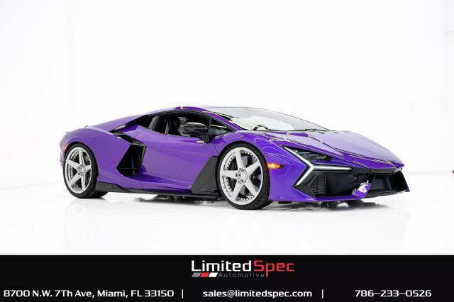 2024 lamborghini revuelto base