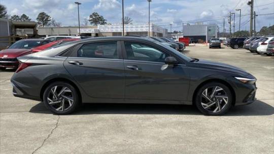 new 2024 hyundai elantra hybrid limited dct