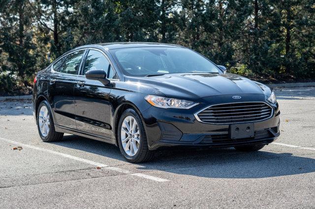 2019 ford fusion se