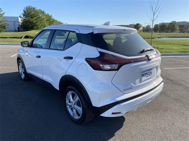 2022 nissan kicks s
