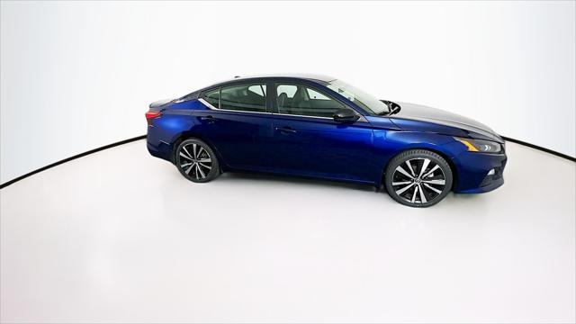 2022 nissan altima sr fwd