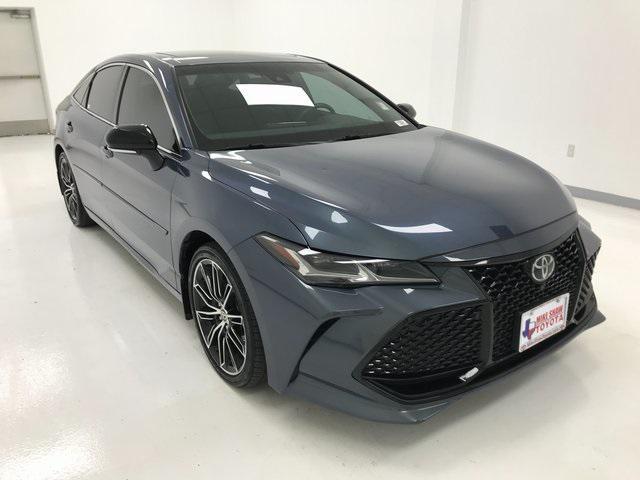 2022 toyota avalon touring