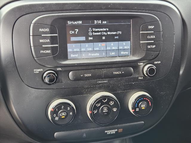 2019 kia soul base