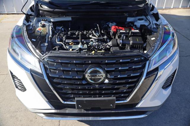 2021 nissan kicks sv