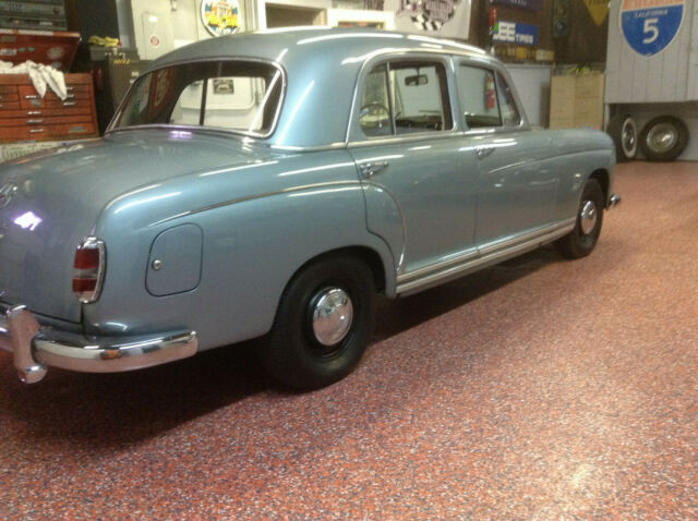 1957 mercedes 220s 4dr sedan