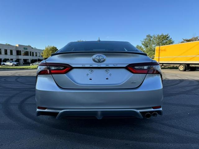 2021 toyota camry se