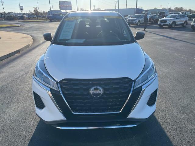 2022 nissan kicks s