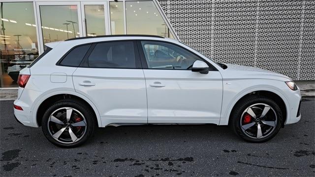 2024 audi q5 45 s line prestige