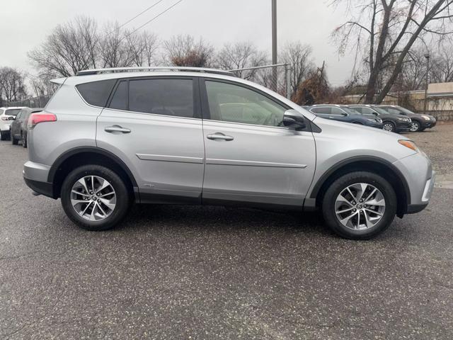 2018 toyota rav4 hybrid xle