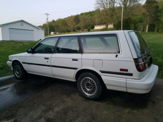 1987 toyota camry wagon le