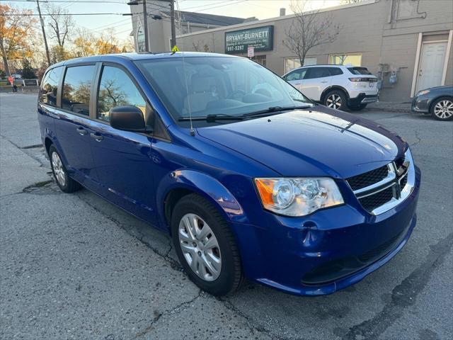 2019 dodge grand caravan se