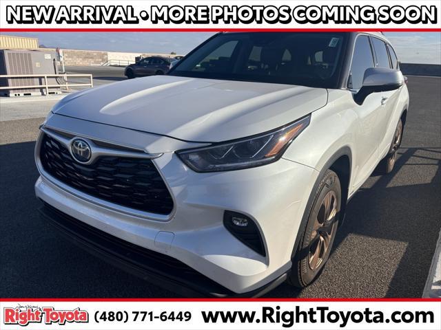 2022 toyota highlander hybrid xle