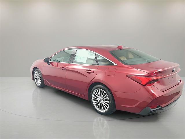 2022 toyota avalon hybrid limited