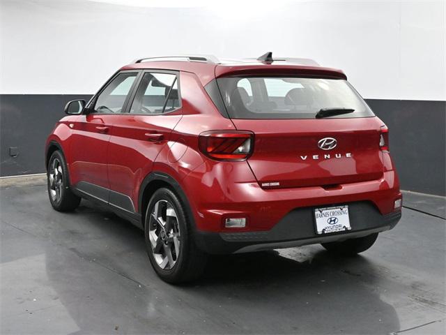 2022 hyundai venue sel