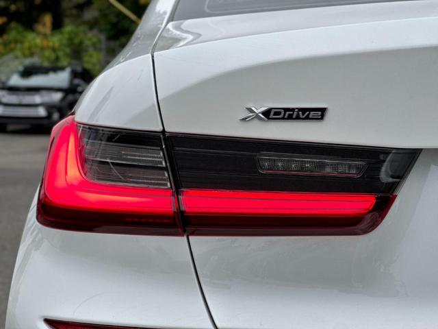 2021 bmw 330 i xdrive