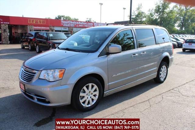 2013 chrysler town & country touring