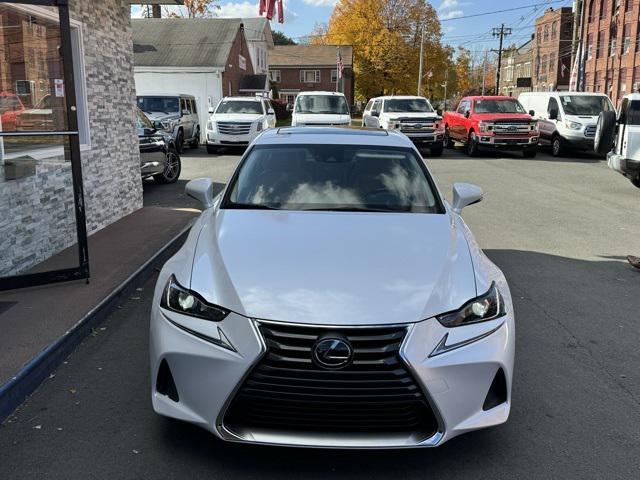 2018 lexus is 300 base