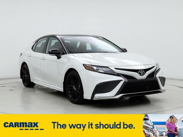2022 toyota camry xse