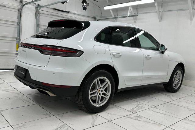 2021 porsche macan base