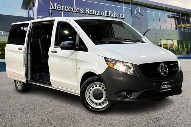 2023 mercedes-benz metris base