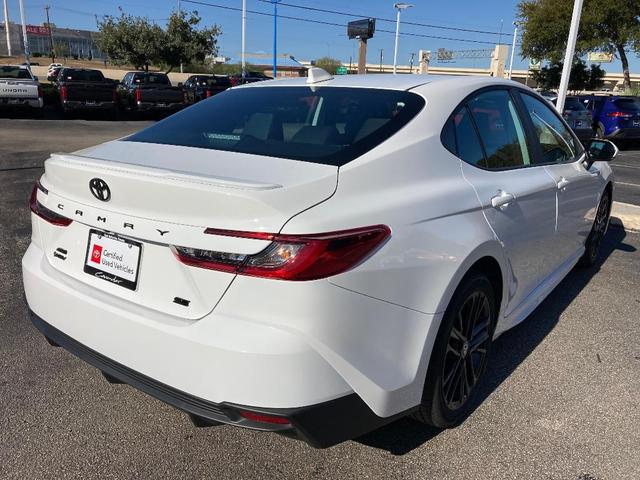2025 toyota camry se