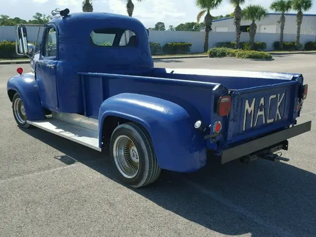mack pick up truck