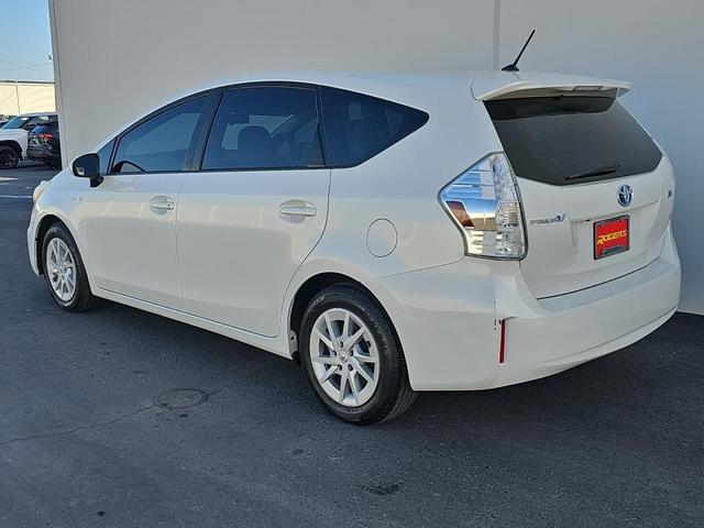 2014 toyota prius v two