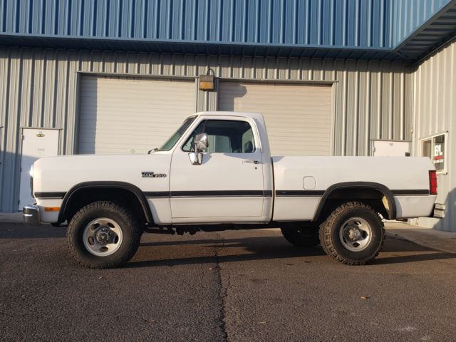 1993 dodge power ram 150 4x4, 5-speed, limited slip rear