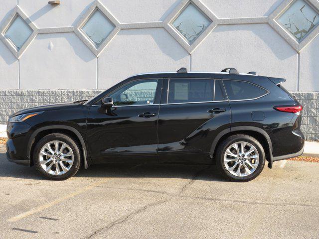 2022 toyota highlander limited