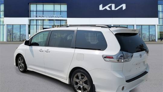 2017 toyota sienna