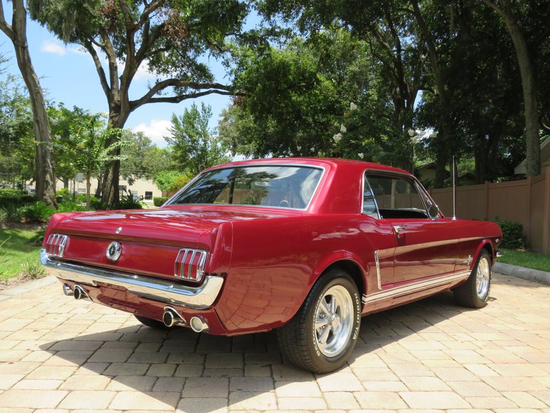 1965 ford mustang