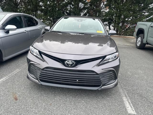 2023 toyota camry le