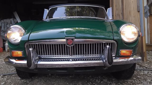 1972 mgb roadster convertible