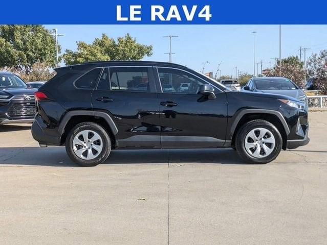 2021 toyota rav4 le