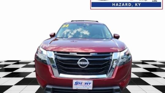 2022 nissan pathfinder sv
