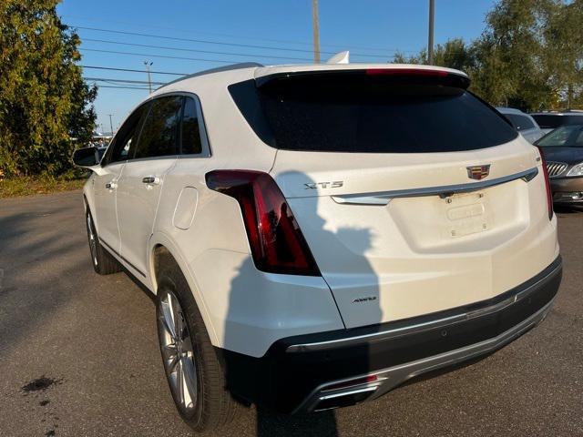 2024 cadillac xt5 premium luxury