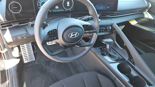 2025 Hyundai Elantra
